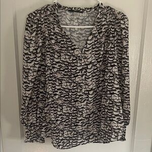 T Tahari Monochrome Patterned Blouse